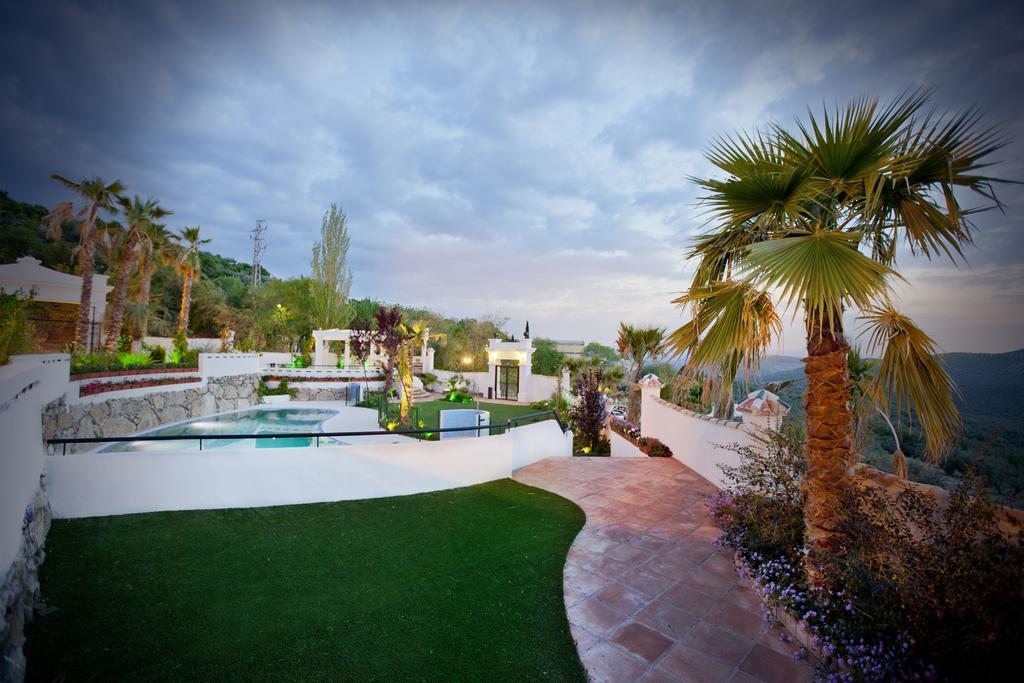 Country House Cortijo De La Fuente La Bobadilla エクステリア 写真