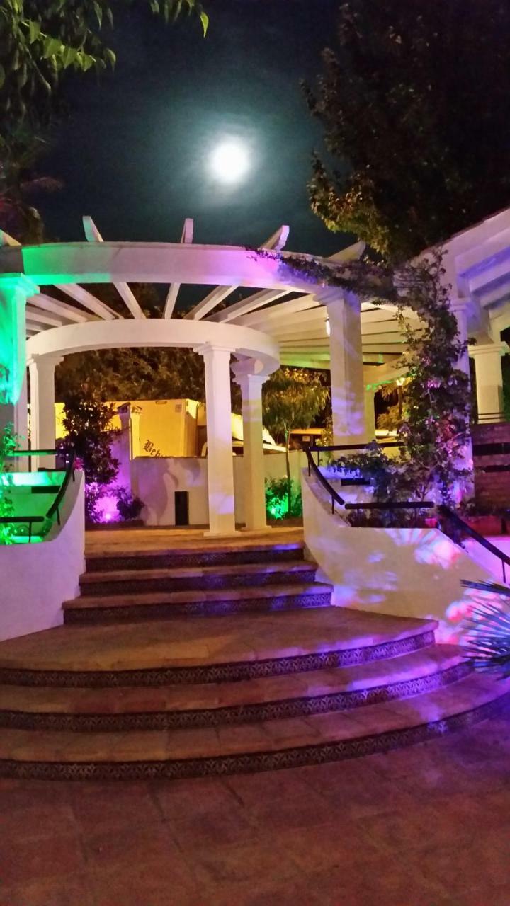 Country House Cortijo De La Fuente La Bobadilla エクステリア 写真